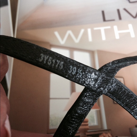 ❌SOLD❌Prada T-Strap Bow wedge sandal - Picture 3 of 4