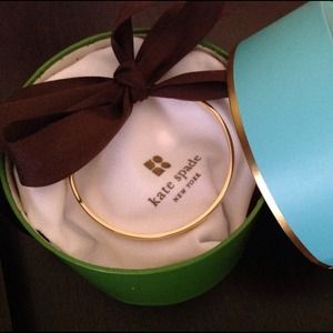 🎀Authentic Kate Spade Heart of Gold Idiom Bangle