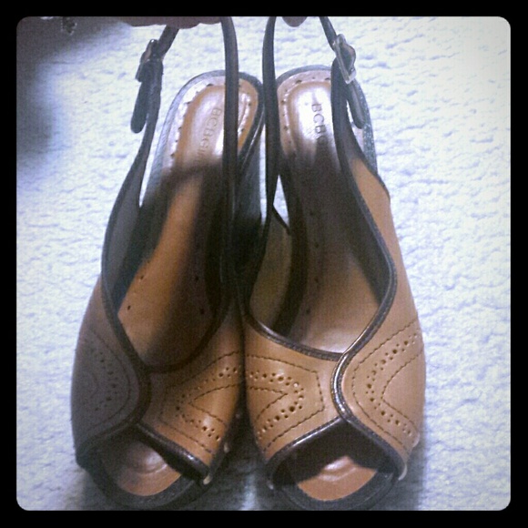BCBG size 9.5 camel and brown mini wedge heel