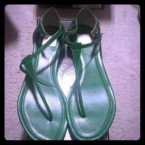 Green dolce vita cute summer sandals size 10