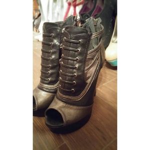 SOLD: Gladiator, scrappy, peep toe heels