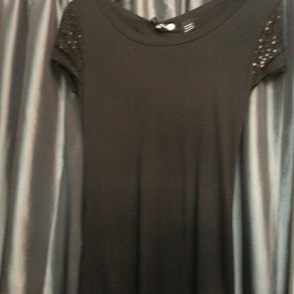 Top - Picture 1 of 1