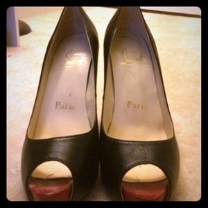 Black peep toe Louboutin