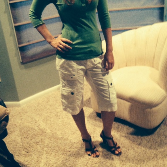 White capris - Picture 2 of 2