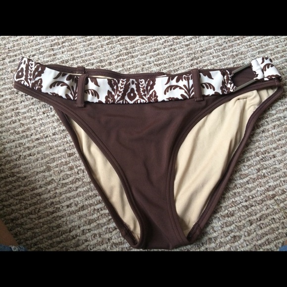 2 piece bathing suit - Picture 2 of 3