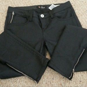 ***ON HOLD****GUESS JEANS! Black Coated jeggings