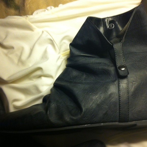 Short boot - Picture 3 of 4