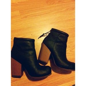 JEFFREY CAMPBELL inspired BOOTS