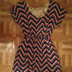 Multi color chevron dress! 😍