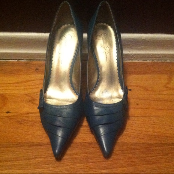 Jessica Simpson mid heel shoes