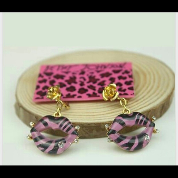 Bundle for @denisebrianna. ..