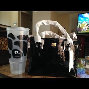 Mini black leather Coach Purse😱💲100🏃👛👛👍