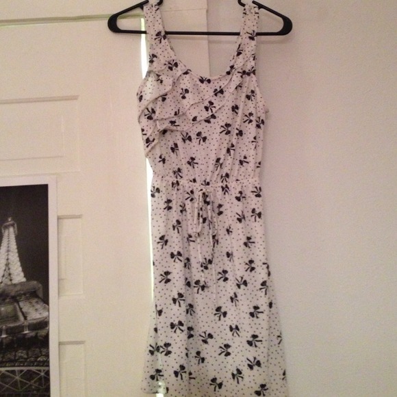 White dress with black bows!