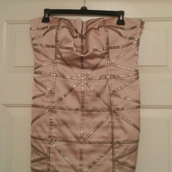 Geometric Bandage Style Dress - Picture 2 of 3