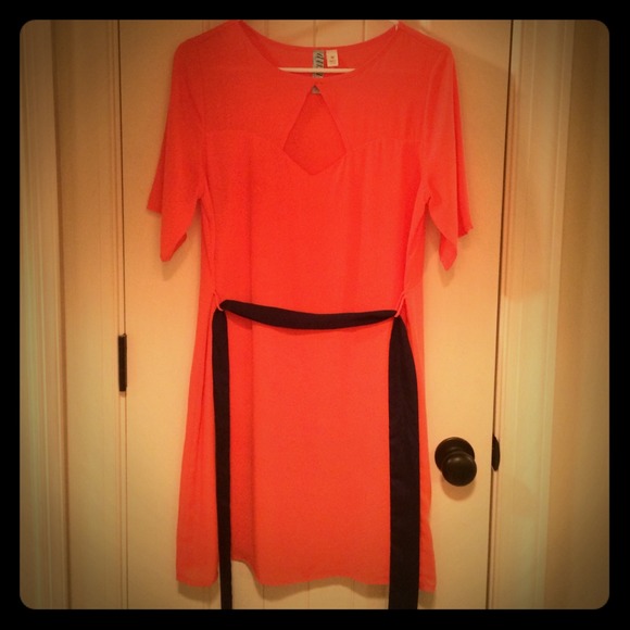 Women's dress size M