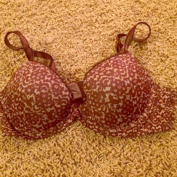 Women's bra size 34c