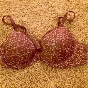 Women's bra size 34c