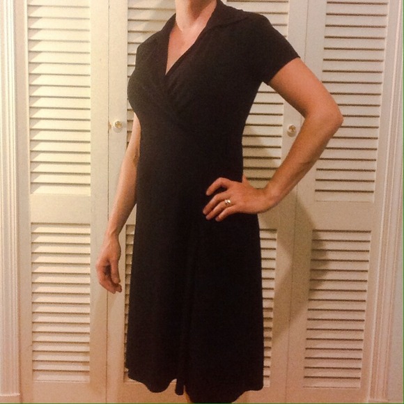 Like new! Sm Merona surplice dress with full skirt