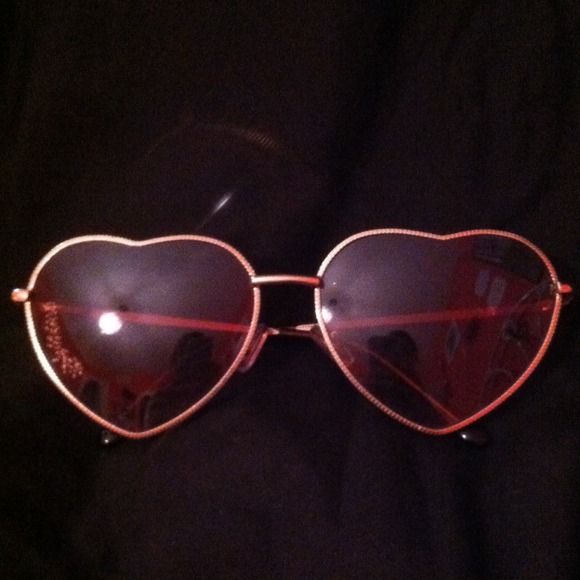 Lana Del Rey Style Heart Shaped Aviator Sunglasses