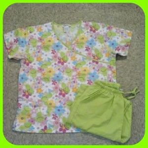 🎉HP 9/20/14🎉 2pc. Froggy Nursing Scrub Pant Set