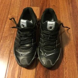 Reserved until Friday. Like new! Nike Shox