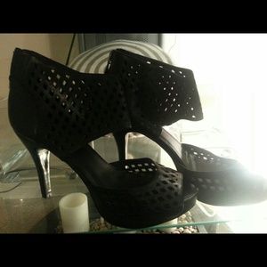 Platform shoes, open toe