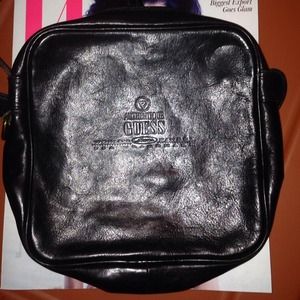 Vintage/retro Guess Leather Messenger bag.