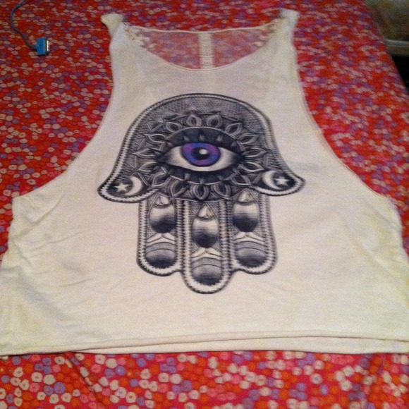 ❌Sold on vinted❌ Hamsa hand tank top