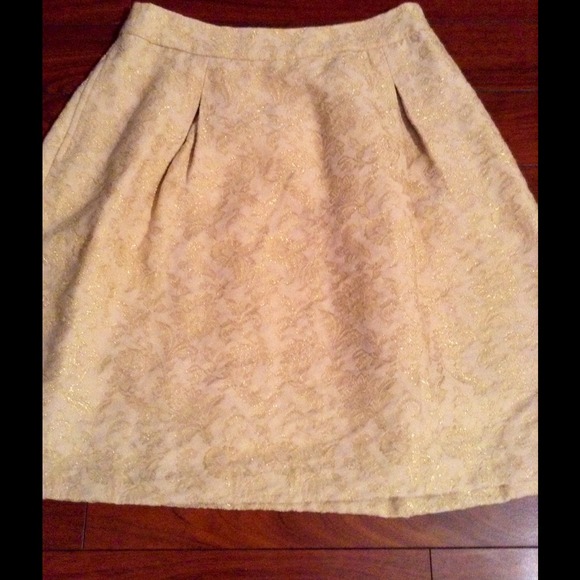 Gorgeous gold glittering skirt! NWT! - Picture 1 of 3