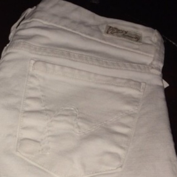 COH Rosette Crop Flares White 25 - Picture 4 of 5