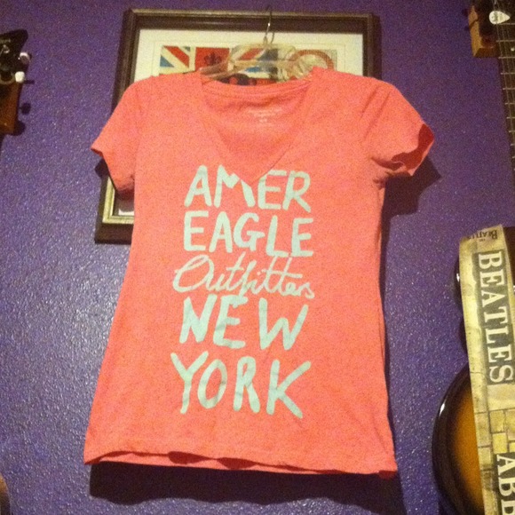American eagle v-neck