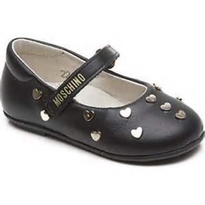 BNWT and box Moschino kids heart bar shoes.