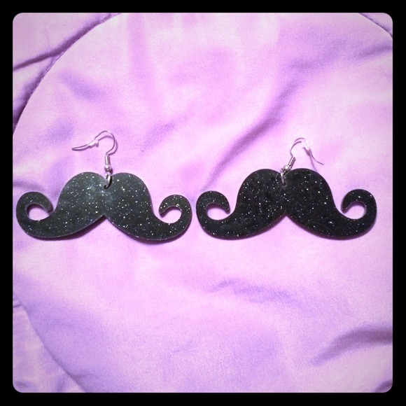 Mustache earrings - Picture 1 of 1