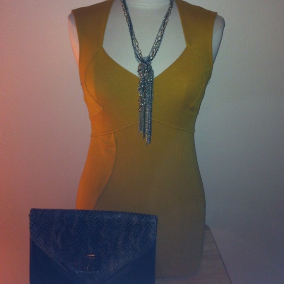 🚫SOLD in Bundle🚫 - Picture 2 of 2