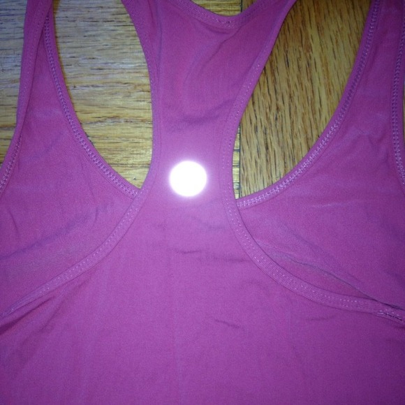 ❌Sold in bundle Lululemon razor back tank - Picture 3 of 3