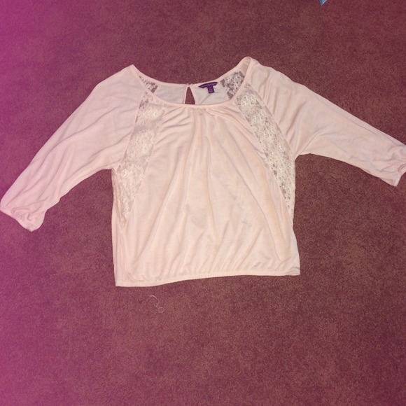 💕Super cute blush pink top from American Eagle💕