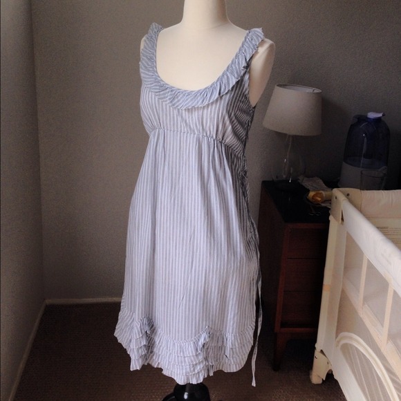🔴SOLD🔴 Gray Cotton Pinstripe Dress by Converse - Picture 2 of 4