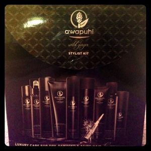 💆Pamper your hair with this amazing repair kit.