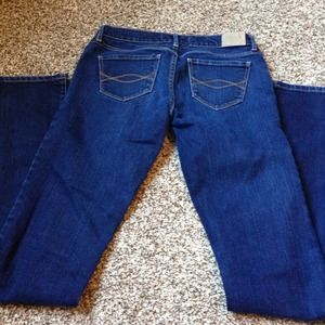 Dark wash Abercrombie skinny jeans