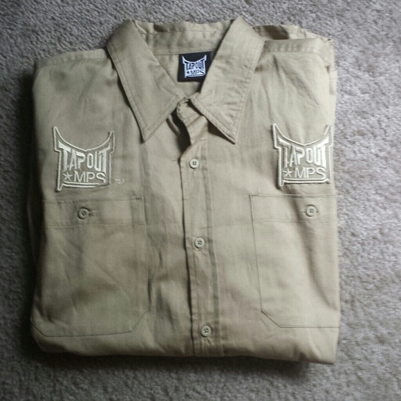 TAPOUT MPS SHIRT.  NEVER WORN