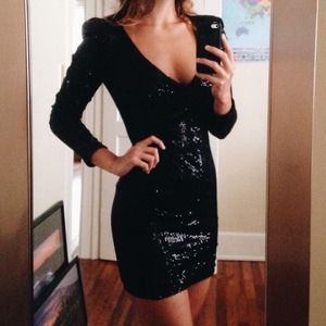 Long sleeve sequin v-neck dress