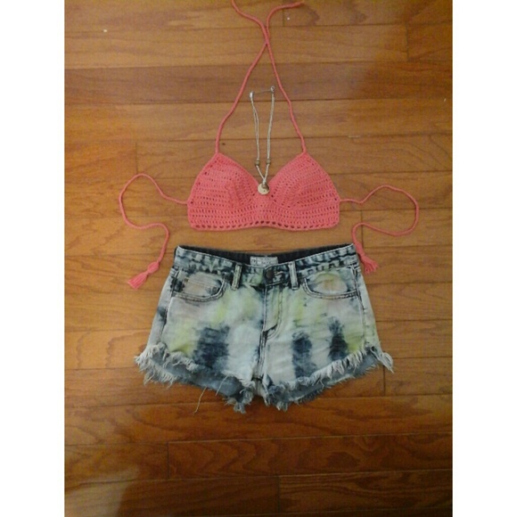 Coral top