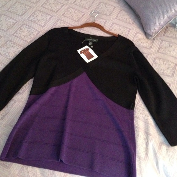 V neck viscose & nylon top,  great two colors