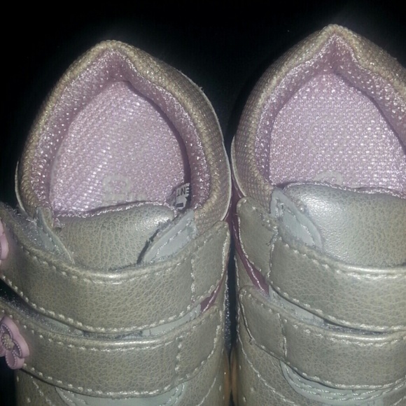 Baby Girl Sneakers Size 2 - Picture 4 of 4