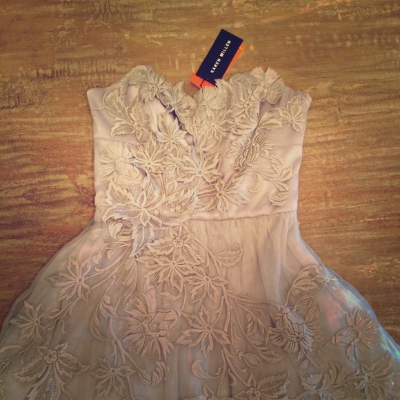 Karen Millen // size 6 // gray strapless dress