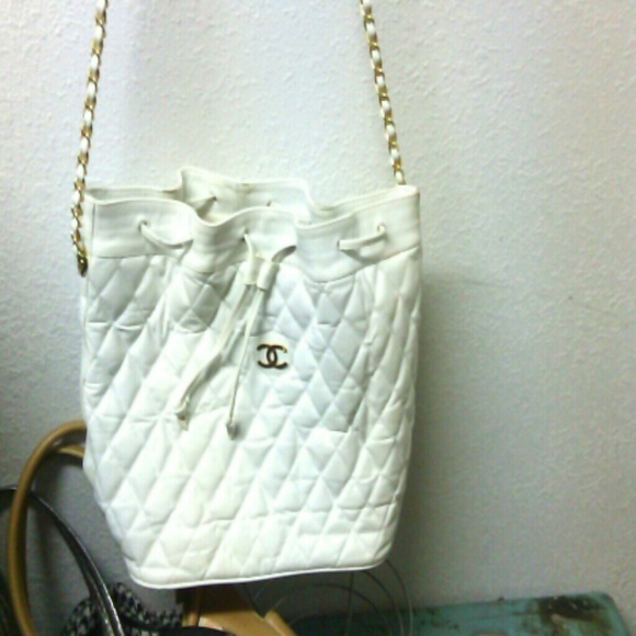 Chanel white purse(make offer) prob not auth