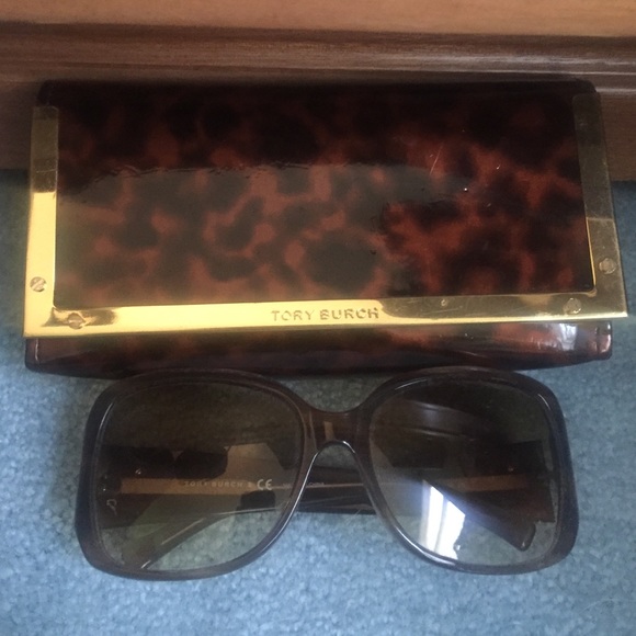 🚨SOLD🚨Tory Burch sunglasses!