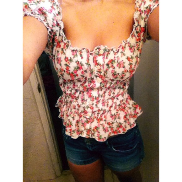 Floral Babydoll Top!