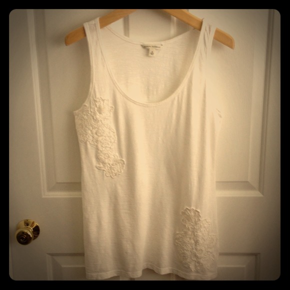 NWOT Banana Republic Appliqué Tank