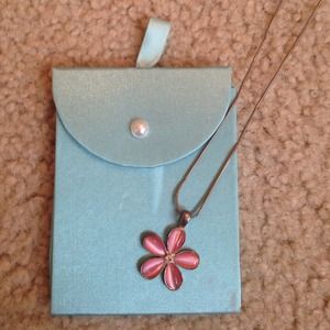 Cute necklace!